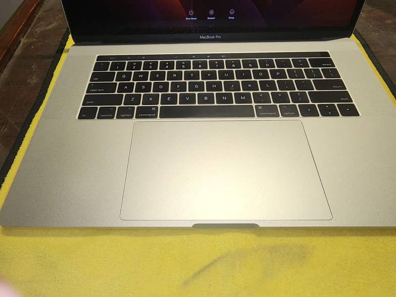 Macbook Pro 2017 4