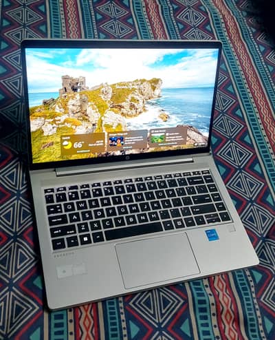 Hp 440 G8 i5 11Gen 16/512 Iris Graphics