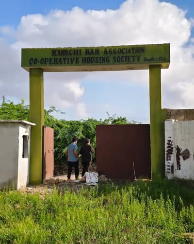 Corner 40ft Plot For Sale At Karachi Bar Sector 27A Scheme 33 Khi.