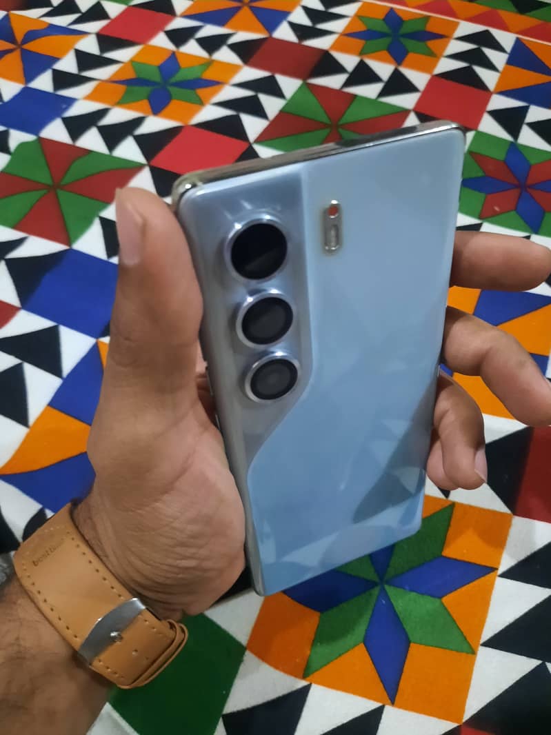 Tecno CAMON 40 Pro 3