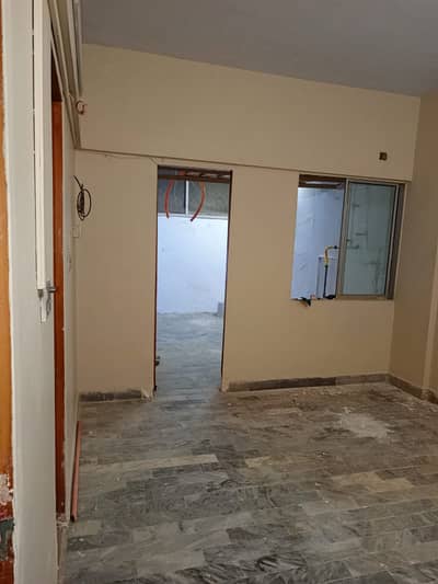 2 Bed Lounge with Extra Land flat for Sale in Arif Pride Johar Block 17 near 786 Medical