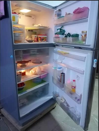 Hitachi Freezer Jambo Size – 3 Years Used – No Repair