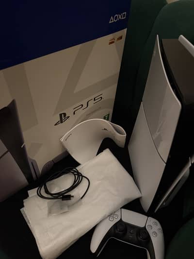 Ps 5 slim uk version 1tb