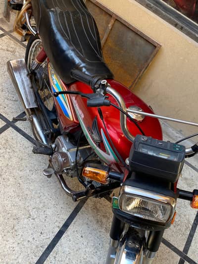Honda CD70 available for sale