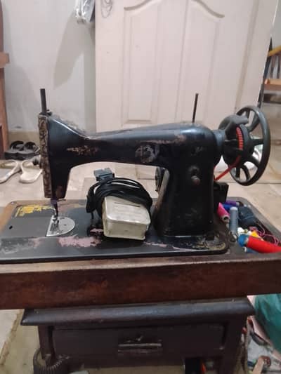 Silie machine with motor