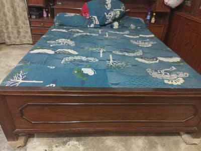 bed without mattress