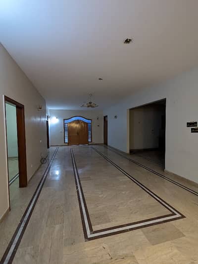 Portion Rent 240 Yard 3 Bed D D Attached 2nd Floor Gulshan 1 Only 80k  *Code(15852)*