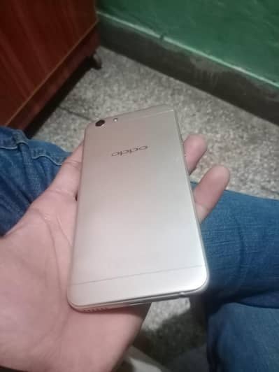 oppo a39 3gb gb32 non ta. baki picks dak lo WhatsApp  03424112226