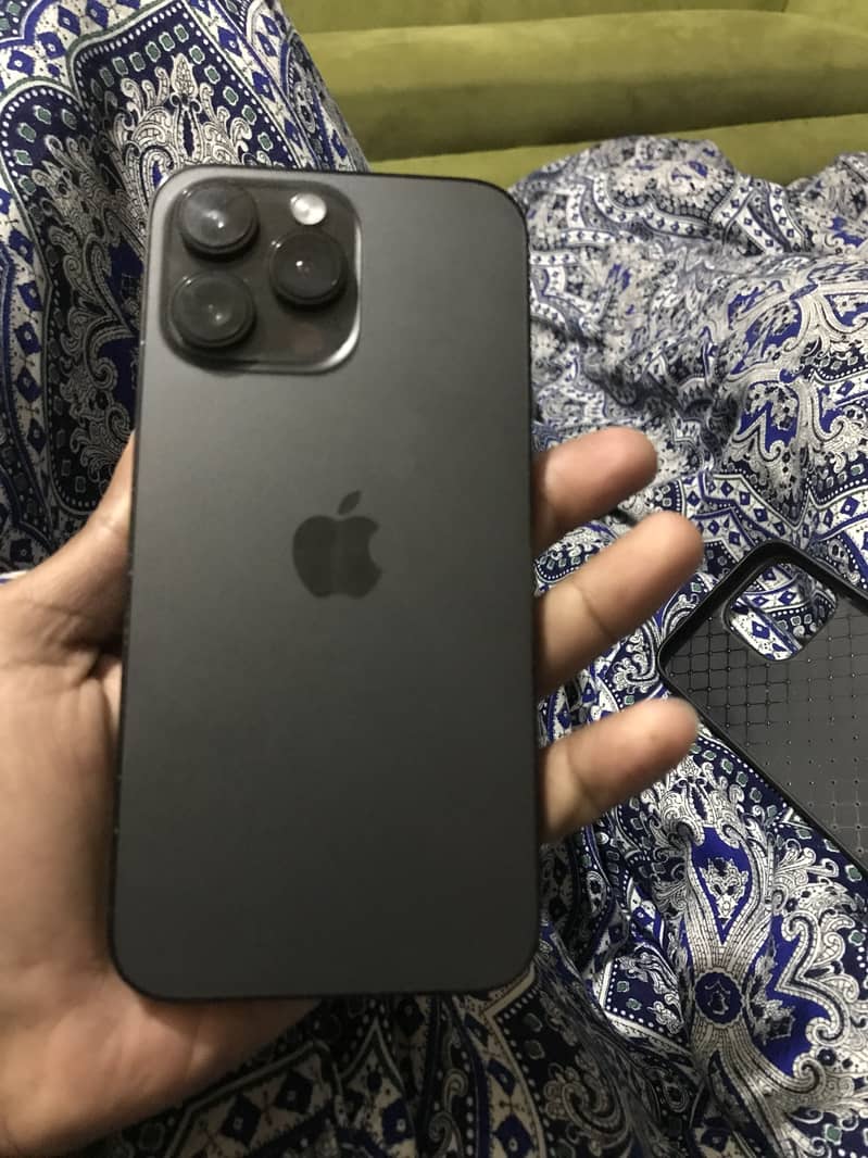 Iphone 14pro max 0