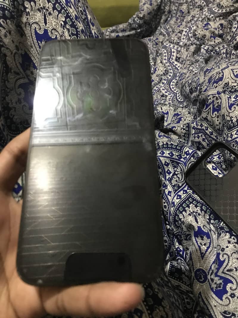 Iphone 14pro max 1