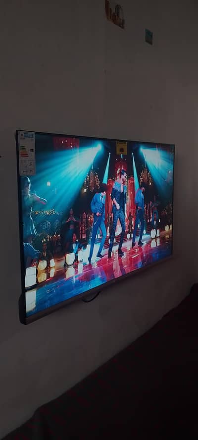 43 ok LED TV – Like New – 10 Days Used – Urgent Sale