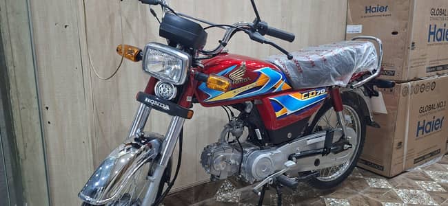 Lahore makkah colony gulberg 3 Hameed electronic centre bike  for sale