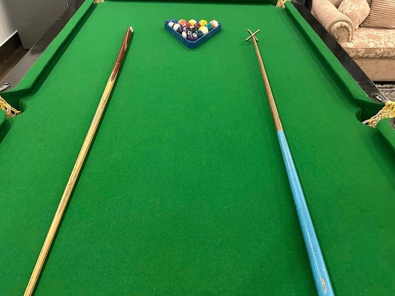8 ball pool table 1