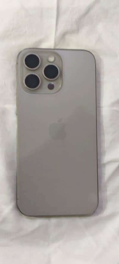 iPhone 15 Pro Max JV