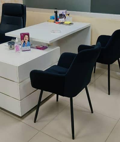 Office Table / Executive Desk – For Sale