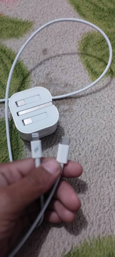 SAB IPHONES Ka best charger h bilkul new
