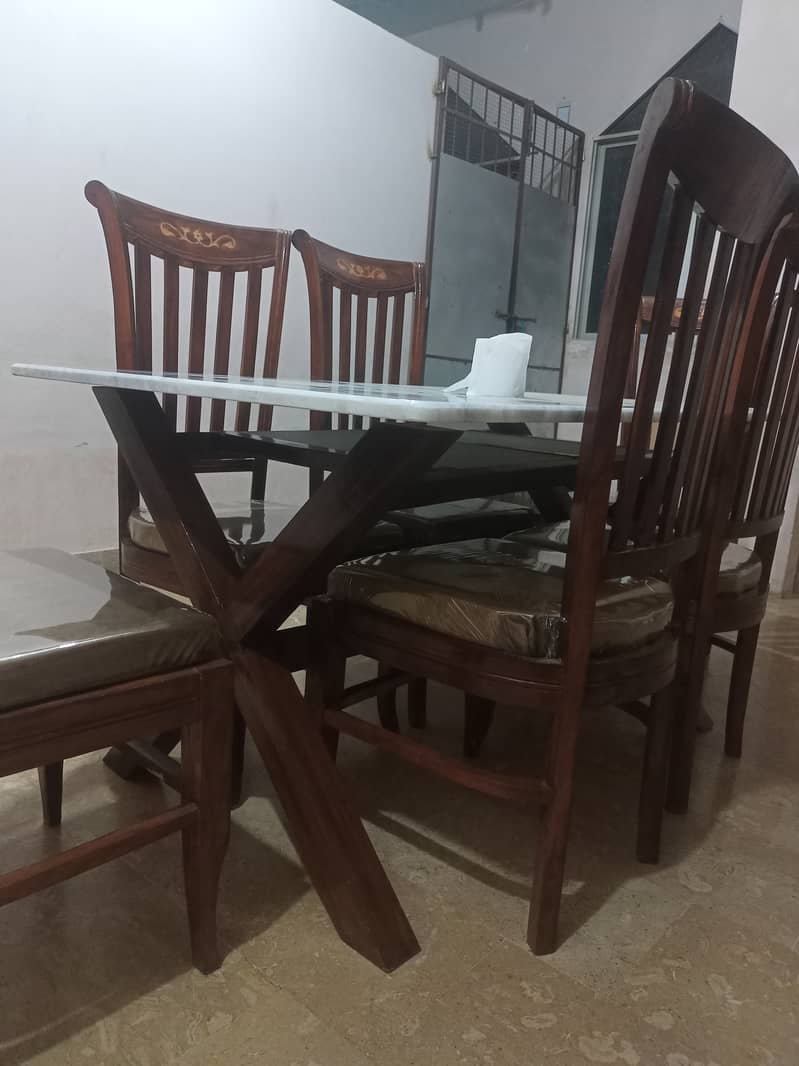 6 seater dining table 1