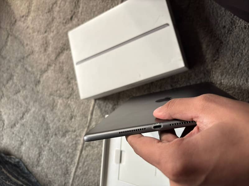 Ipad 9th generation 64gb 2