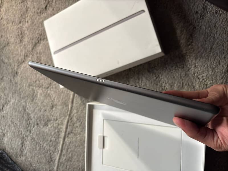 Ipad 9th generation 64gb 3