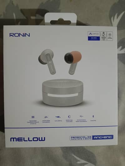 Ronin earbuds just 7 days use full box