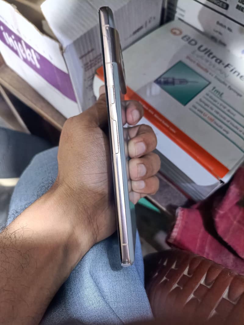 Google pixel 7 pro 8