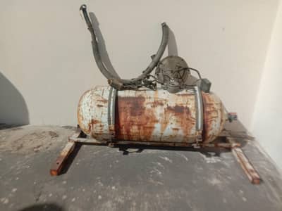 Car gas cylinder and gas kit