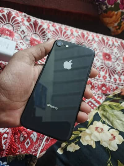 Iphone 8   10/10 CONDITION 64GB All Ok