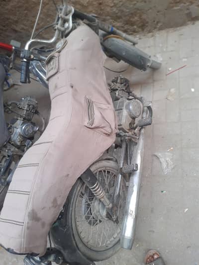 bike 70 supreme plus