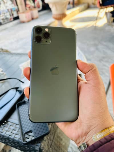 Iphone 11 pro max all oky (exchnage iphone upmodel)