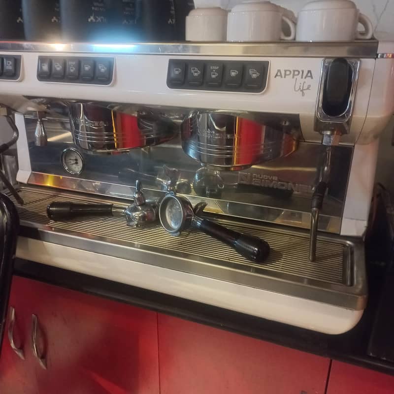 coffee machine & grander machine 1