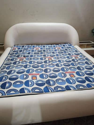 modern and luxury bed set