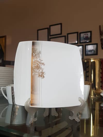 Dinner set in good condition