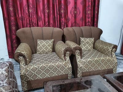 2 sets  sofa for sale in very good condition