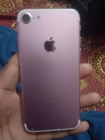 iphone 7 32gb ungent sell 03246086346 just Whatsapp