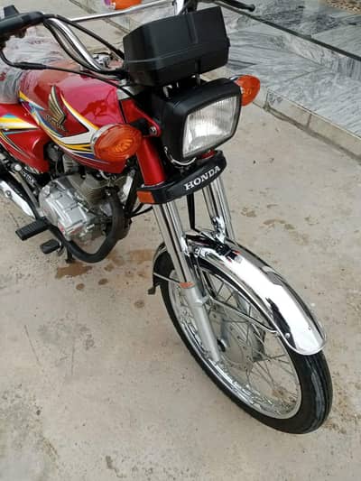 Honda CG 125 model 2019 for urgent sale