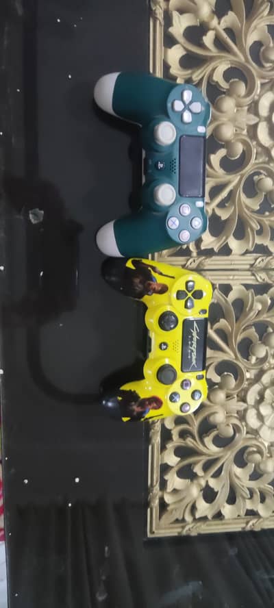 Selling ps4 controller