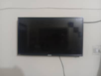 LED 32 inch