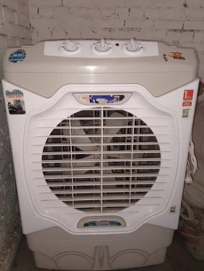 urgent for sale contact me on whatsapp 03026107430