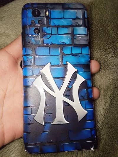 Redmi note 10 4GB RAM 128 GB MOM Condition 10by 9