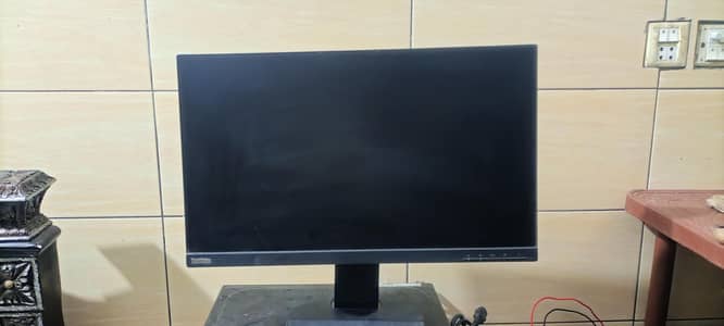 Lenovo ThinkVision 24" Borderless computer monitor
