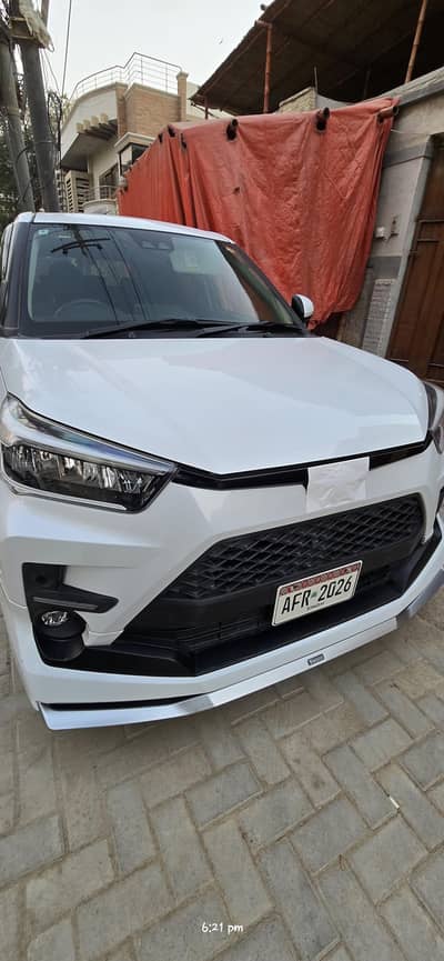 TOYOTA RAIZE " Z "  Package , peart white 4.5 Grade, with 360 Camera ,