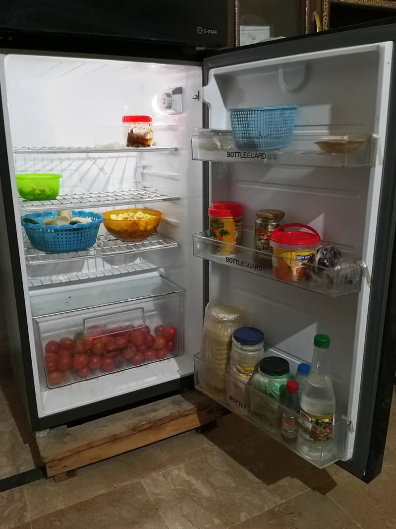 Refrigerator 4