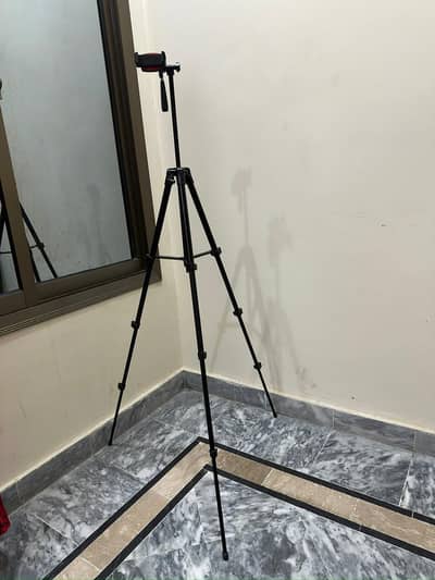 jmary tripod stand