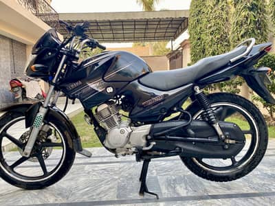 YBR 2018 condition like new with Biomatric & All documents