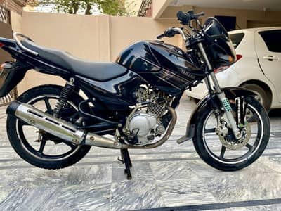 YBR 2018 condition like new with Biomatric & All documents