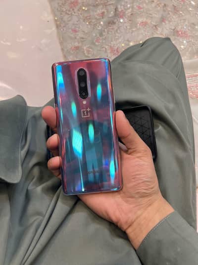 only meet in public place