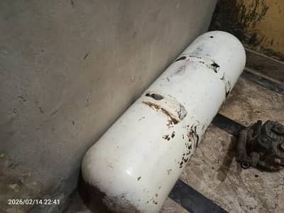 CNG cylinder with kit