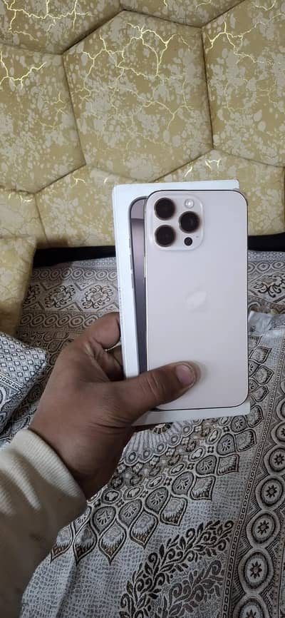 Apple iPhone 16 Pro