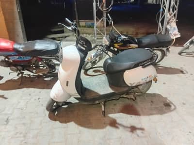 New asia Ramza yaari electric scooty