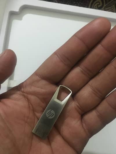 Flash drive 2tb
